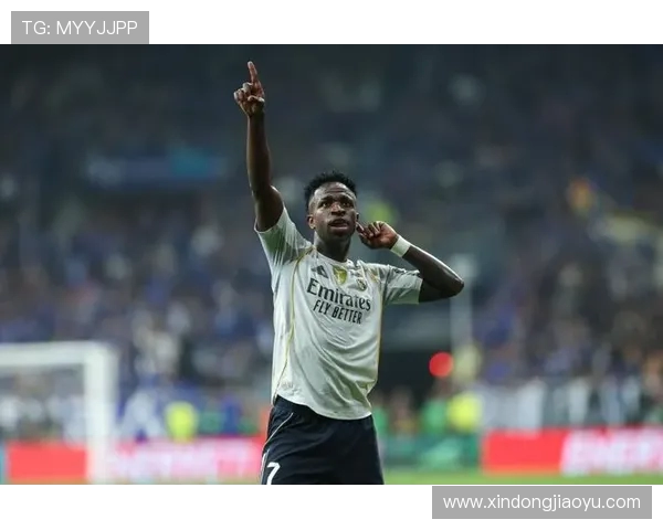 维尼修斯姆巴佩联手破门 皇马客场迎赛季首胜