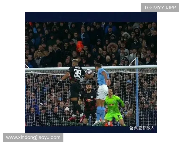 西甲手球争议巴萨皇马判罚不公引发热议 西甲手球争议巴萨皇马判罚不公引发热议